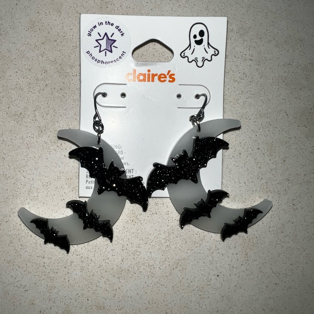 Claire's Black Bat Cluster Earrings